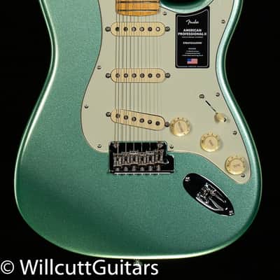 Fender American Professional II Stratocaster Mystic Surf Green Maple Fingerboard (872) image 3