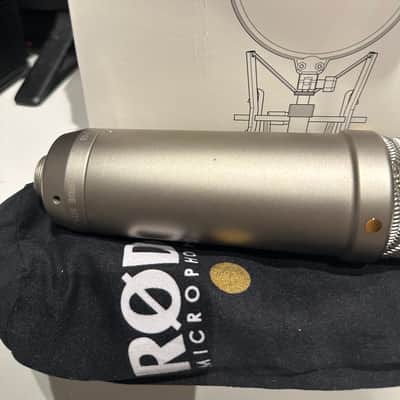 RODE NT1-A Large Diaphragm Cardioid Condenser Microphone 2002 - Present - Silver image 8