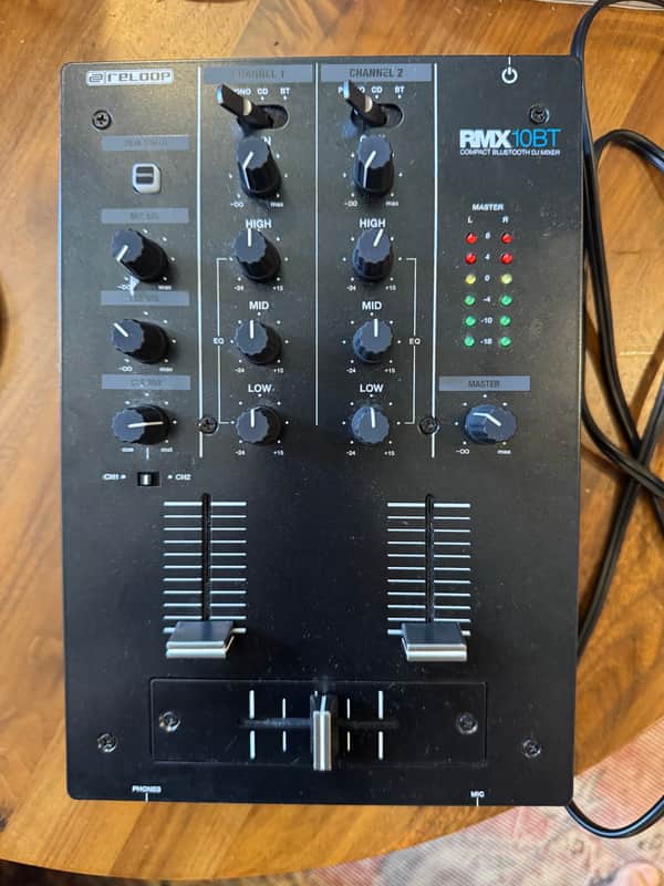 Reloop RMX-10BT 2-Channel DJ Mixer with Bluetooth 2020 - Present - Black image 1