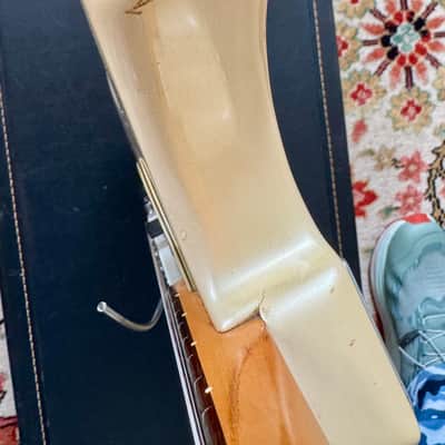 Yamaha SG-2 Electric guitar (1960's - Pearl White) image 13