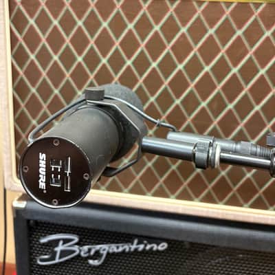 Shure SM7B Cardioid Dynamic Microphone