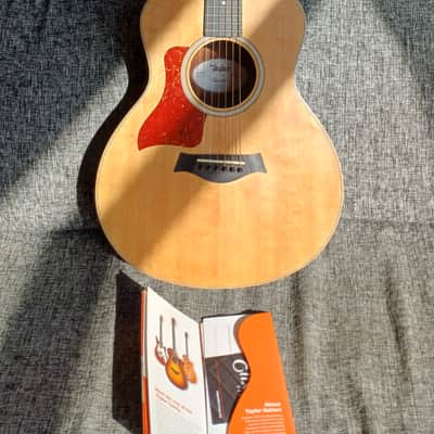 Taylor GS Mini Left-Handed Natural image 1