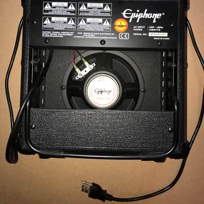 Epiphone Studio 105  19 watts guitar amplifier tube practice amp image 2