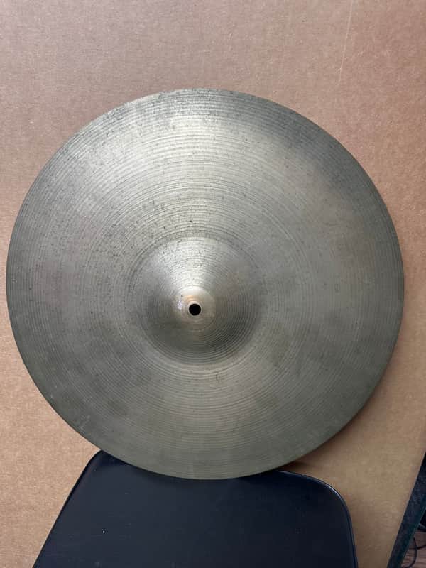 Zildjian 18" Crash Cymbal image 1