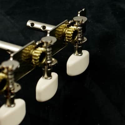 3-on-Plate Classic Acoustic Guitar Tuners Set, Nickel (1L/1R) image 7