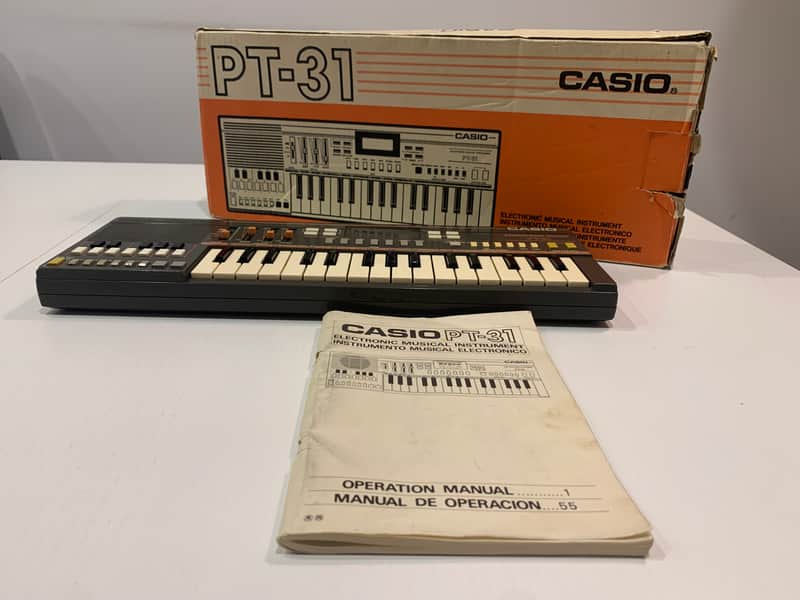 Casio PT-31 Electronic Grey Keyboard + Original Box and Manual