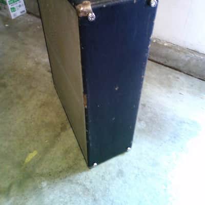 Fender Bassman 2X12 speaker cabinet 1968 image 3