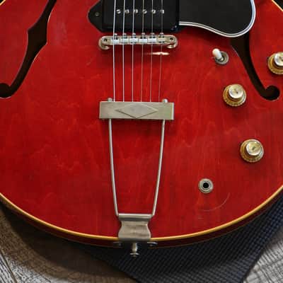 Vintage! 1963 Gibson ES-330 Semi-Hollow Electric Guitar Cherry Red + OHSC image 5