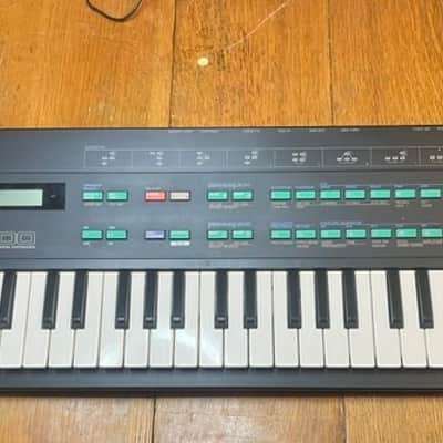 Yamaha DX100 Programmable Algorithm Synthesizer 1985 - Black image 9