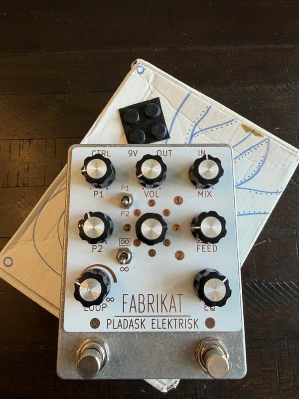 Pladask Elektrisk Fabrikat