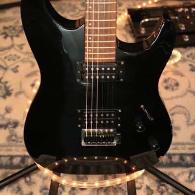Laguna LE 122  Black HH 2008 Dual humbucker basswood , Rosewood fretboard,  Maple neck image 2