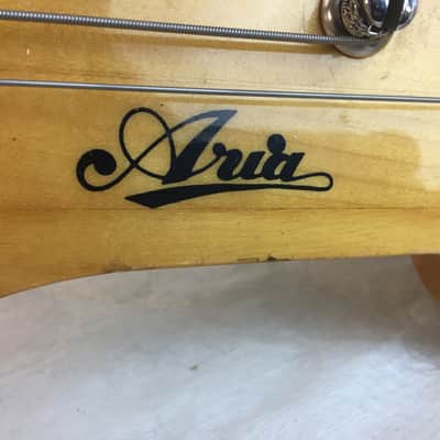Vintage Aria 1820 1820T  1970's Sunburst MIJ Japan Shortscale Short Scale Offset Bass Guitar image 4