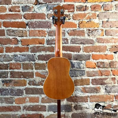 Mitchell MU40NT Soprano Ukulele (2020s - Natural) image 4