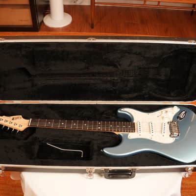 2001 G&L Legacy USA - Lake Placid Blue Metallic image 16