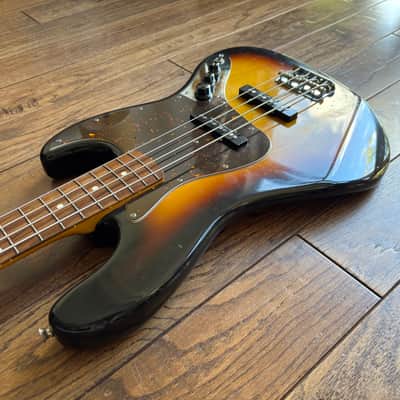 2006 Fender JB-62 Jazz Bass Dimarzio Collection ‘62 Reissue Sunburst MIJ Japan image 8