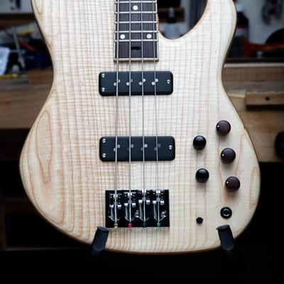 Solano Speed Shop 2025 969B-Coupe Ash Top Single Cut Bass image 1