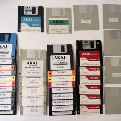 Akai MPC2000 MIDI Production Center 1997 - 2001 - Grey image 8