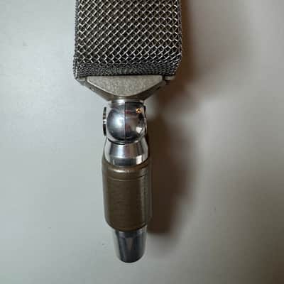 AKG D20B Serial #566 | Complete Original Set | Case, Documents | Early Production image 4