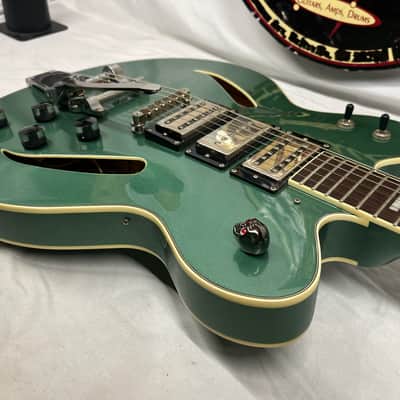 Gretsch Streamliner G2627T/GRG Semi-Hollow Body Electric Guitar image 16