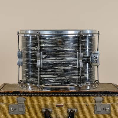 1960s Ludwig 'Club Date' in Black Oyster Pearl - 9x13 image 3