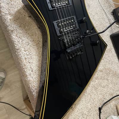 Jackson USA SE2 Kelly 2022 SE2 Kelly USA 2022 Black Gloss with Custom Pinstripes image 3