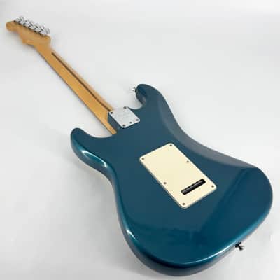 2000 Fender American Standard Stratocaster – Aqua Marine Metallic image 3