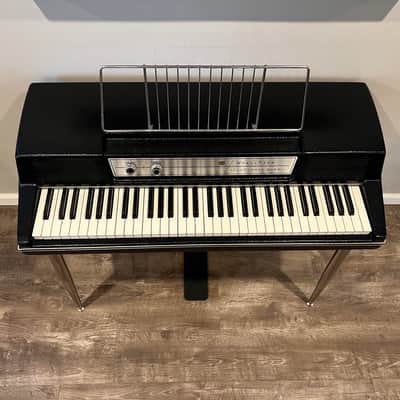Wurlitzer 200A 64-Key Electric Piano 1974 - 1983 - Black image 8