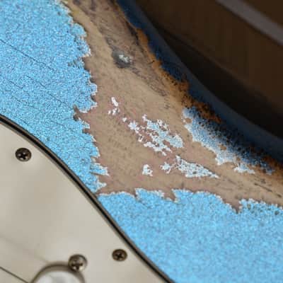 American Fender Stratocaster Relic Nitro Lil Bad Azz Blue Sparkle SSS-CS 69's image 3