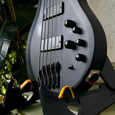 Ibanez BTB625EX-BKF Iron Label 2021 - Present - Black Flat image 9