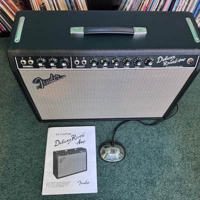 Fender '64 Custom Deluxe Reverb-Amp 2-Channel 20-Watt 1x12" Guitar Combo 2017 - Present - Black image 1