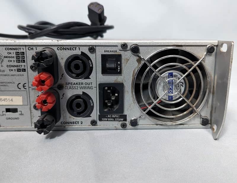 American audio V3000 plus Professional Power Amplifier - Silver