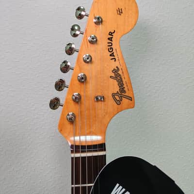 *NEW IN BOX* 2025 Fender Japan Limited Edition Stratocaster Blue Flower 2025 !! image 3