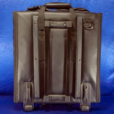 RockBag  19" 3U Three Space Rack Bag with Wheels & Shoulder Strap Model 24320B by Warwick image 5