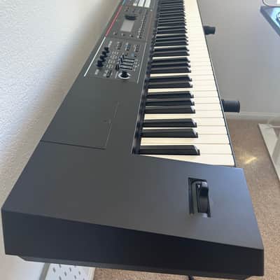 Roland Juno DS88 Synthesizer 2018 - Present - Black