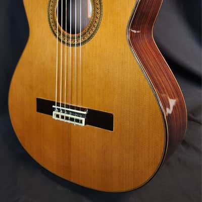 Ramirez Vintage R4 Classical Guitar, 1995, All Solid, Red Cedar Top / Rosewood B&S, w/OHSC image 3