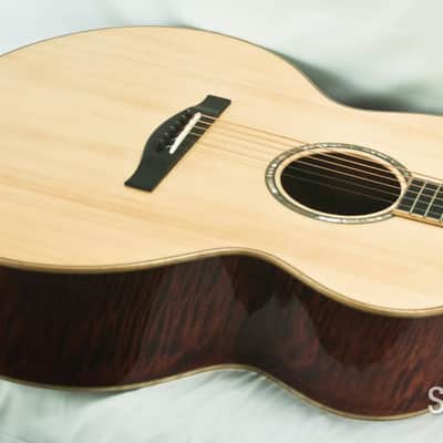 Eastman AC630 Jumbo Acoustic Guitar image 2
