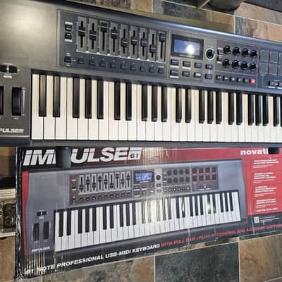 Novation Novation Impulse 61 USB MIDI Controller Keyboard Mid 2012 - Black