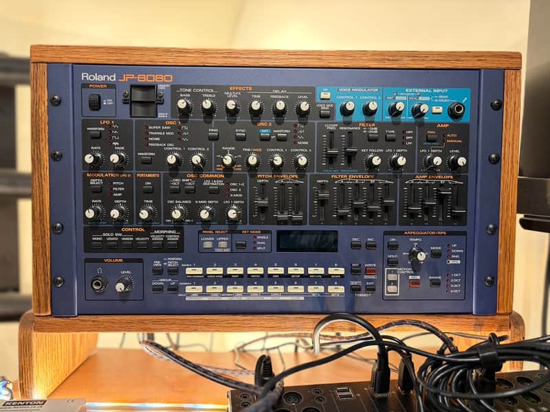 Immagine Roland JP-8080 Synthesizer Module 1998 - 2002 - Purple - 1