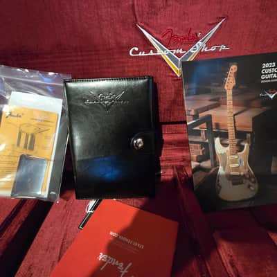 Fender 61 journeyman heavy relic strat 2010-2020 - Sunburst image 9