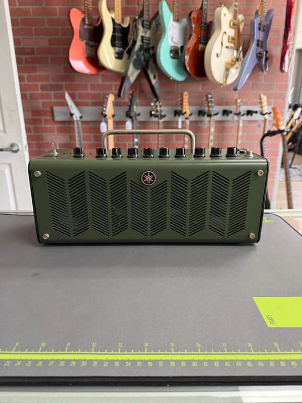 Yamaha THR10X High-Gain 10-Watt 2x3" Stereo Digital Modeling Guitar Combo 2013 - 2018 - Green image 1