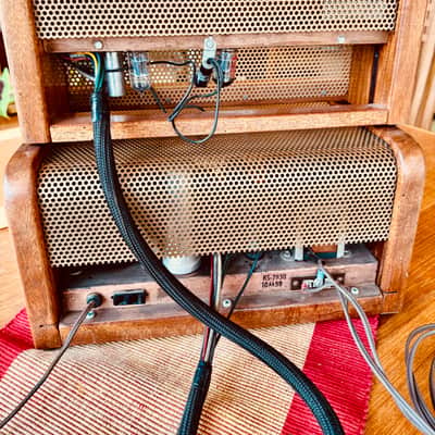 Motorola 1960s Tube amp/pre amp - Classic styling image 3