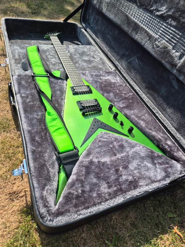 Kramer Dave Mustaine Signature Vanguard 2023 - Present - Rust In Peace Alien Tech Green image 1
