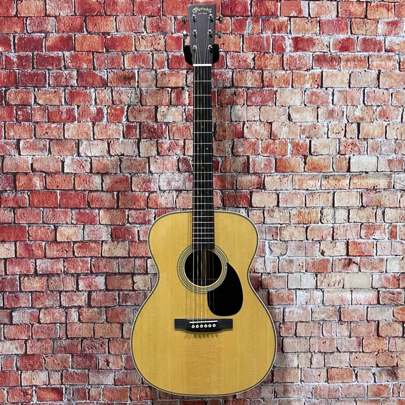 Martin Standard Series OM-28 | Reverb Canada