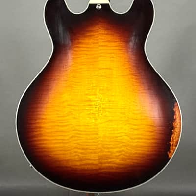 Eastman T59/v 2025 - Antique Varnish Sunburst image 7