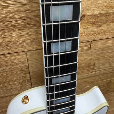 Epiphone Les Paul Custom "Inspired by Gibson Custom" Guitar 2024 - Alpine White 8lbs 5oz w/Hard Case. New! image 13