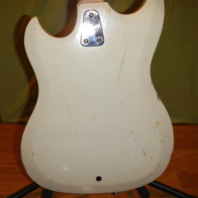 Vintage Hagstrom F400 (HIIB) bass,1967. Awesome  thin broomstick neck, all original. great bass. image 8