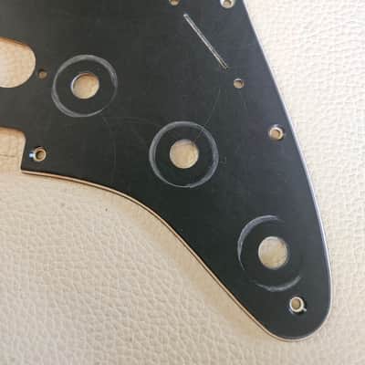 Fender Stratocaster Aged Relic 3 ply Pickguard Black image 2