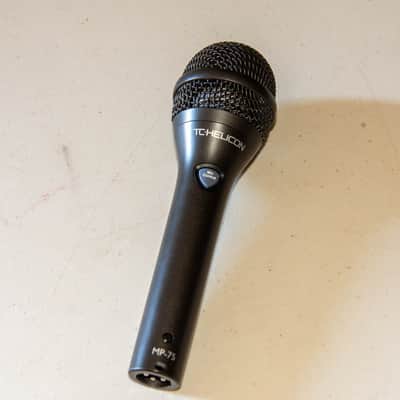 TC Helicon VoiceTone C1 & Mic w/ Case image 3
