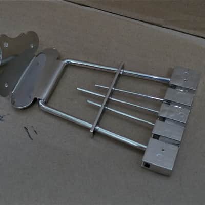 Genuine Hofner Chrome Tailpiece for Beatle Bass Guitar HCT-500/1 HCT500/1 Contemporary image 3
