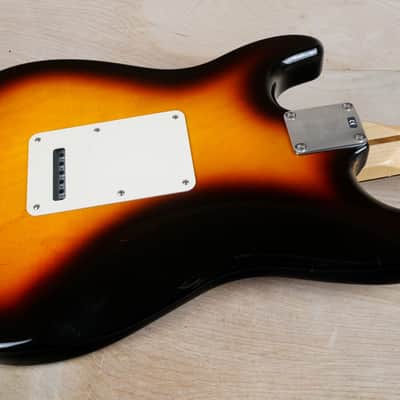 Fender Standard Stratocaster HSS 2005 Sunburst MIM w/ Gig Bag image 6